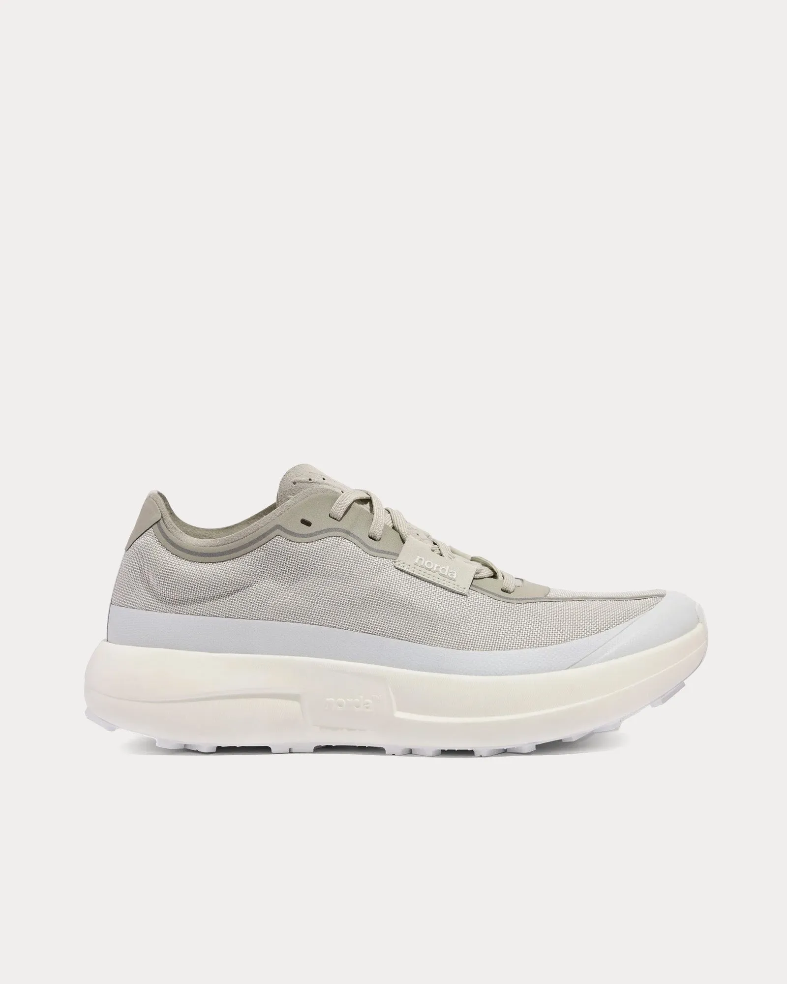 005 M Neve Running Shoes