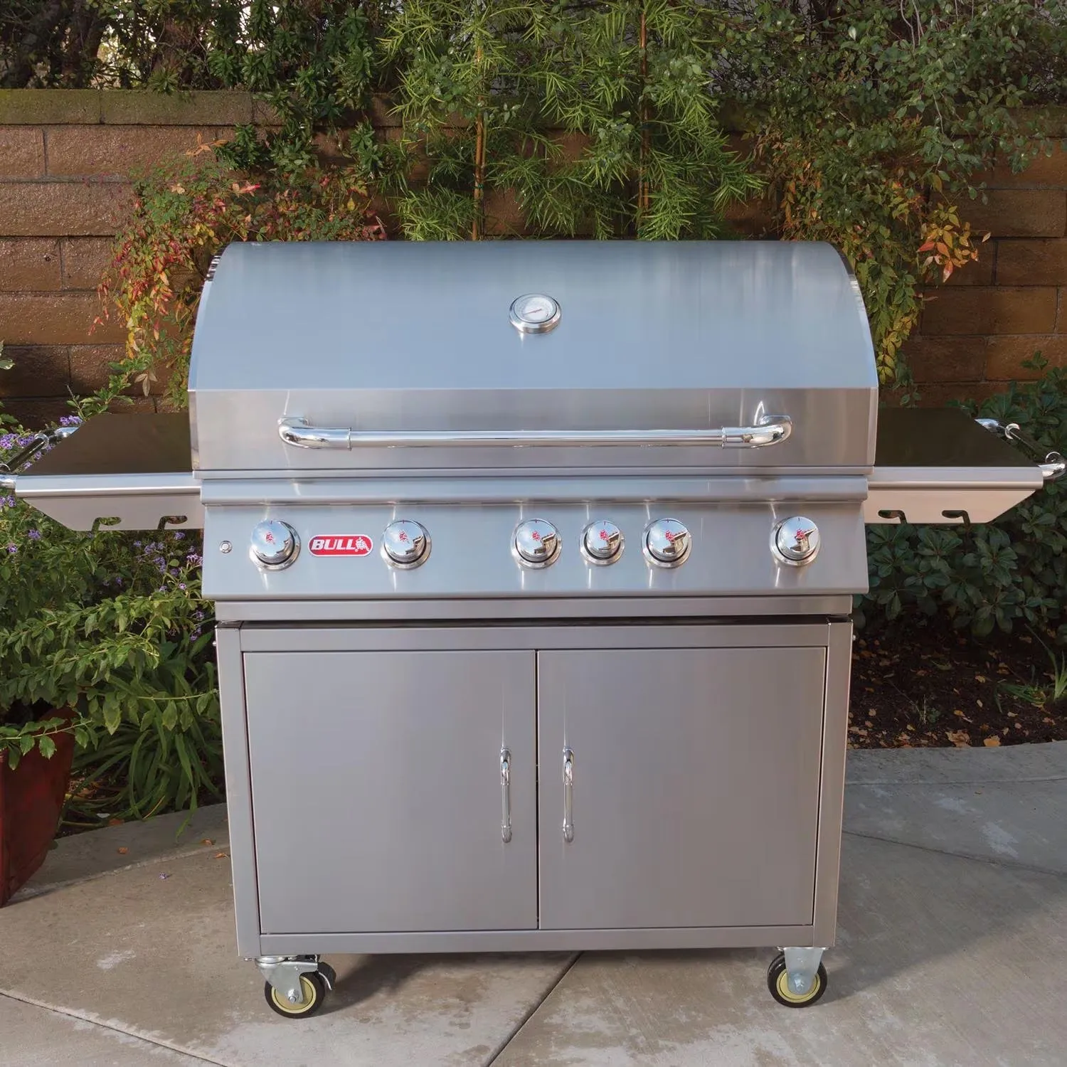 Bull Brahma 38" 5-Burner Stainless Steel Propane Grill