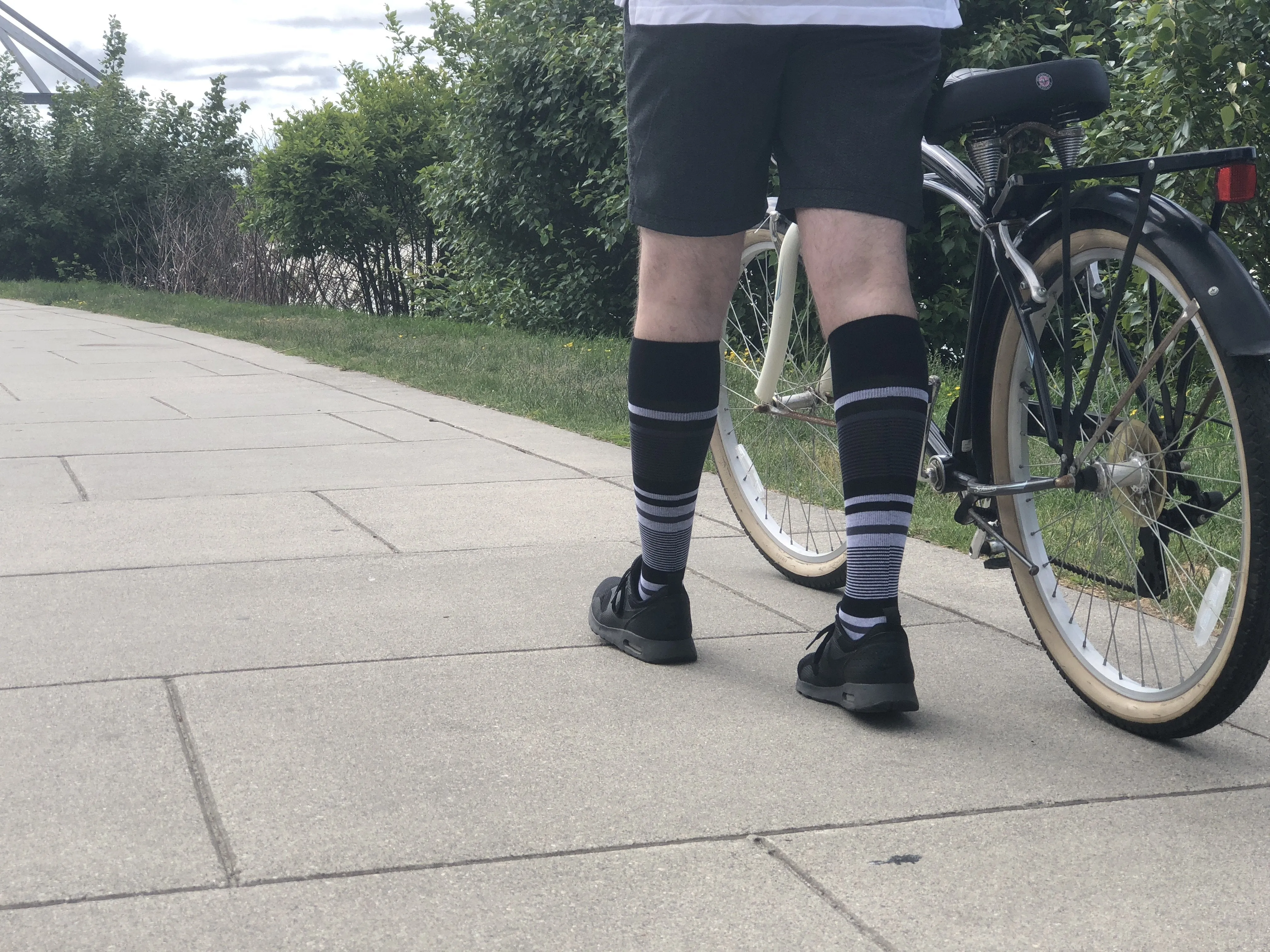 Stripe Cotton Black/Grey Socks - Men's Medical